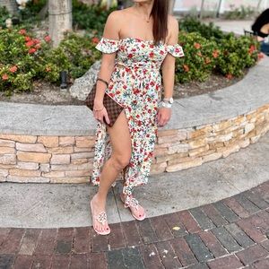 Floral Print Off-the-Shoulder Maxi Dress